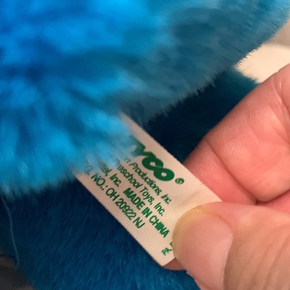New out of Box Demo-Mode Tag Attached Vintage 90s Tickle Me Cookie Monster - Picture 8 of 12